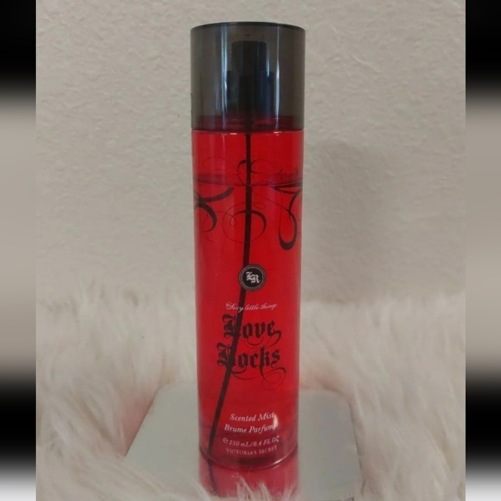 Victoria's Secret Love Rocks